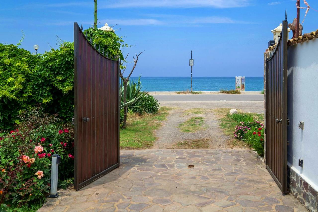 Rumah Saya Campofelice Di Roccella Εξωτερικό φωτογραφία